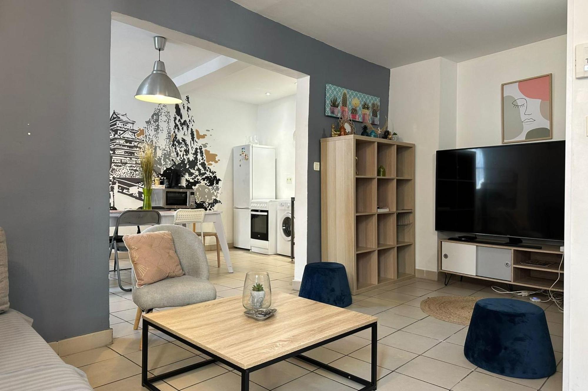 The Triplex- 3 Bedrooms In The Escutcheon! Montpellier Exterior foto